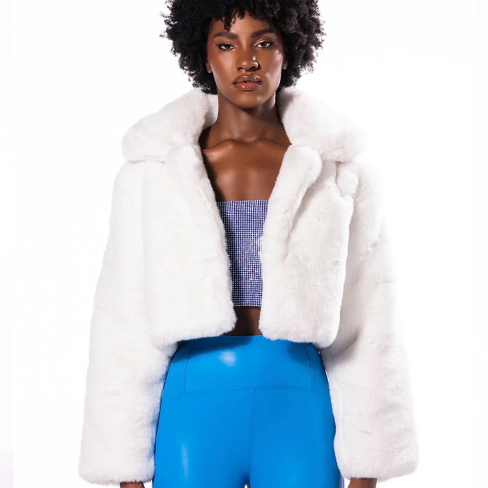 AKIRA White Teddy Jacket